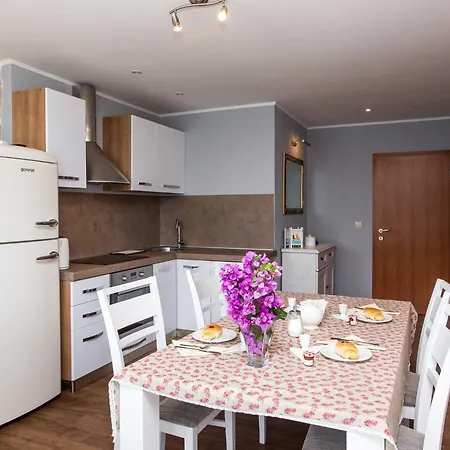 Mirjana - One Bedroom With Terrace And Sea View Palma Apartment