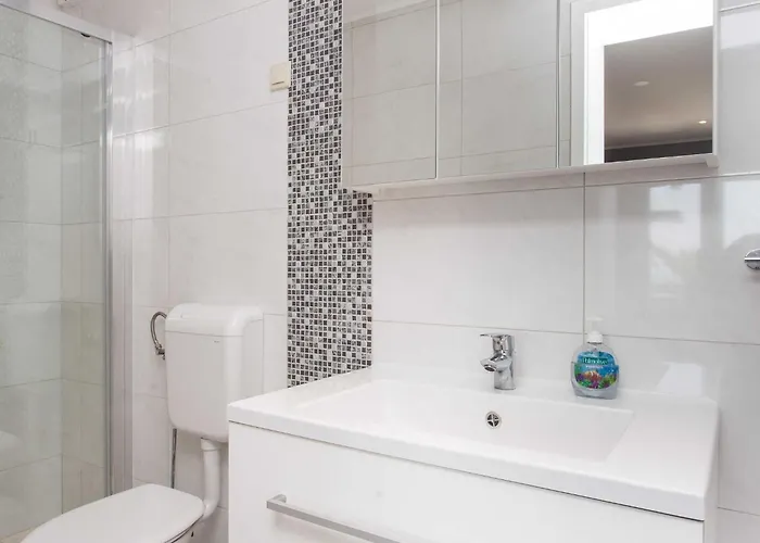 Mirjana - One Bedroom With Terrace And Sea View Palma Apartment *