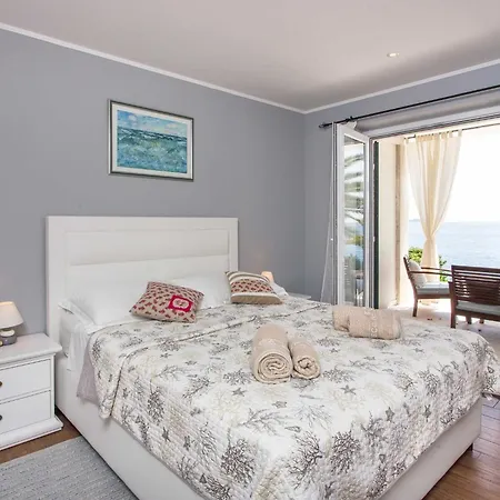 Mirjana - One Bedroom With Terrace And Sea View Palma