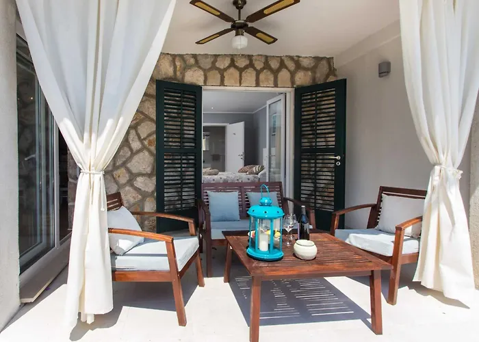 Mirjana - One Bedroom With Terrace And Sea View Palma Apartament *